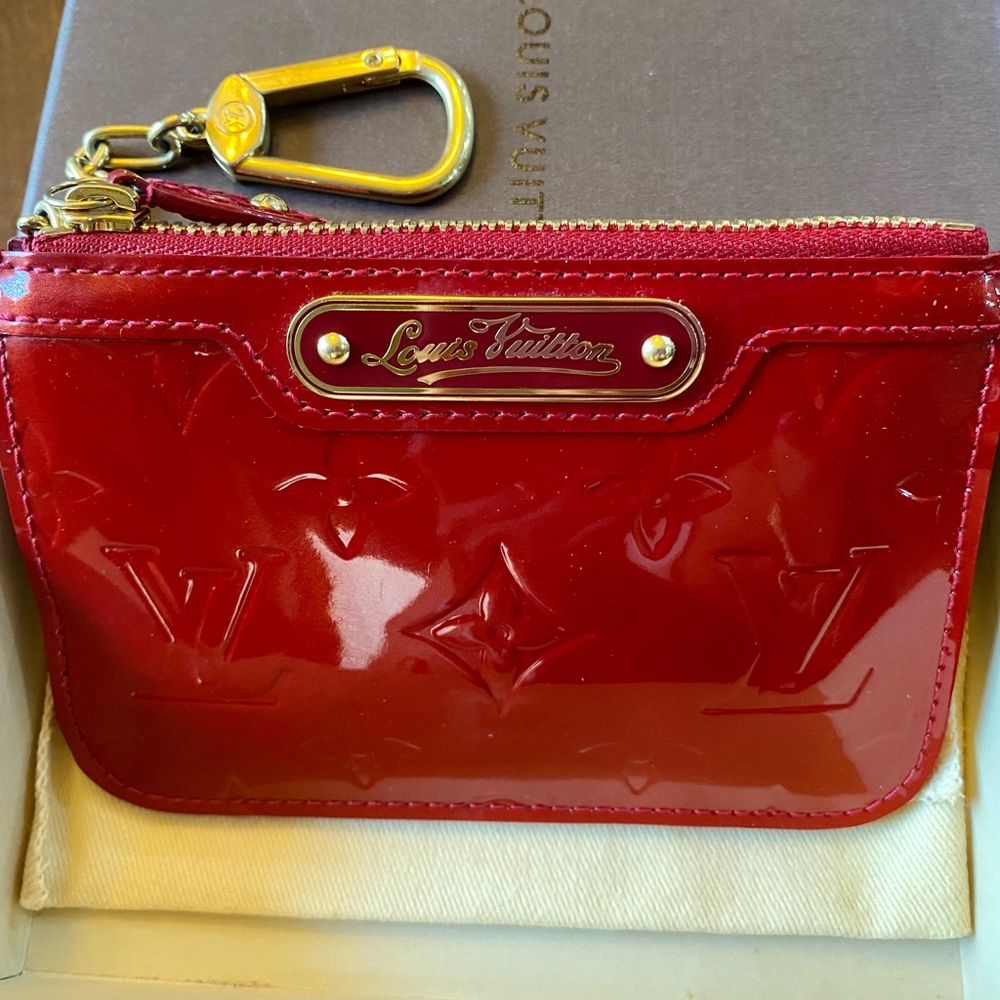 ❌SOLD❌Louis Vuitton Vernis Key Pouch - Picture 7 of 9